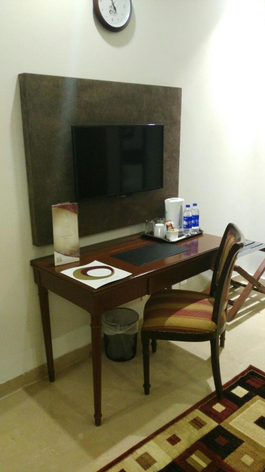 Deluxe King Room,525923736:JPEG